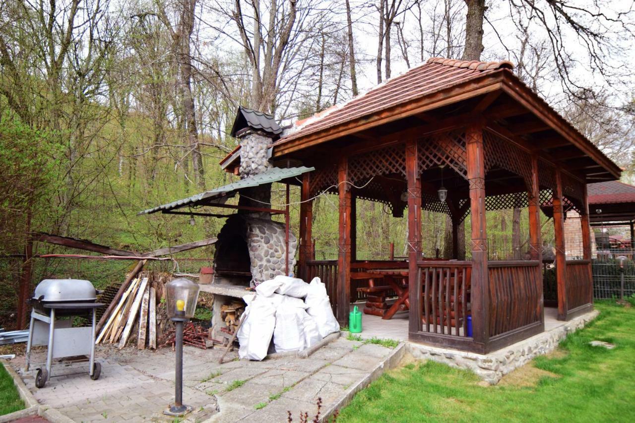 Pensiunea Arinul Hotel Sovata Exterior photo